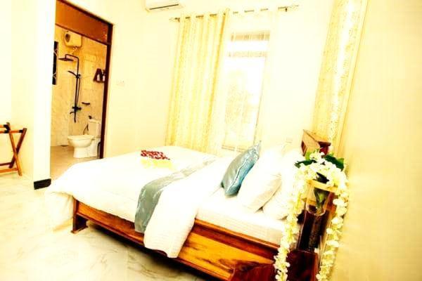 Boma la Ngombe Safi House Bed & Breakfast エクステリア 写真
