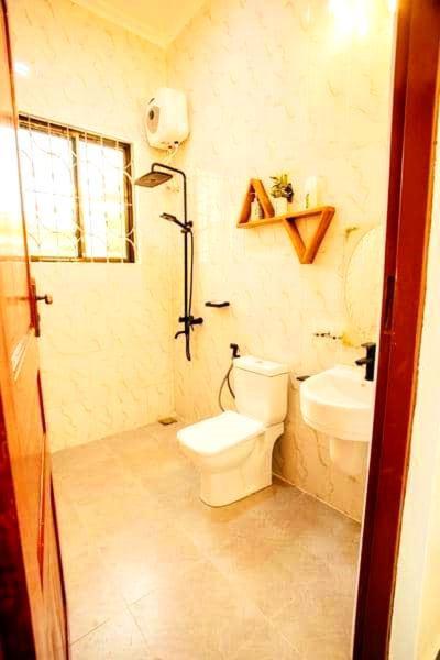 Boma la Ngombe Safi House Bed & Breakfast エクステリア 写真